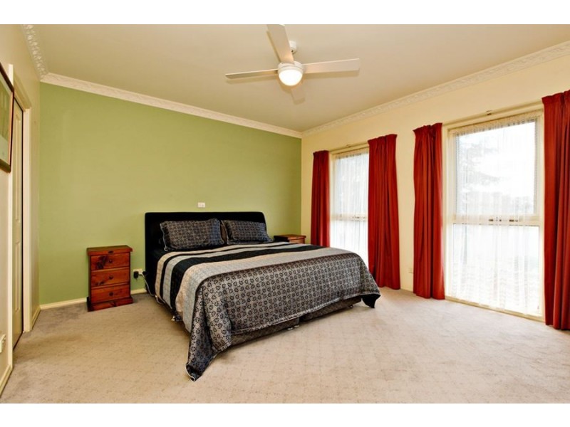 11 Sasha Court, Werribee VIC 3030