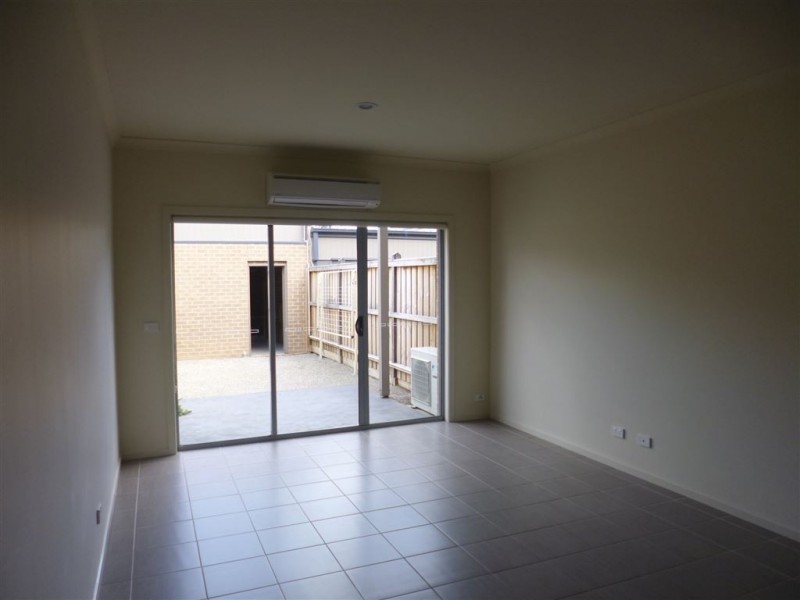 10A Hanworth  Avenue, Williams Landing VIC 3027