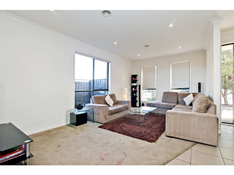 8 Bonita Avenue, Tarneit VIC 3029