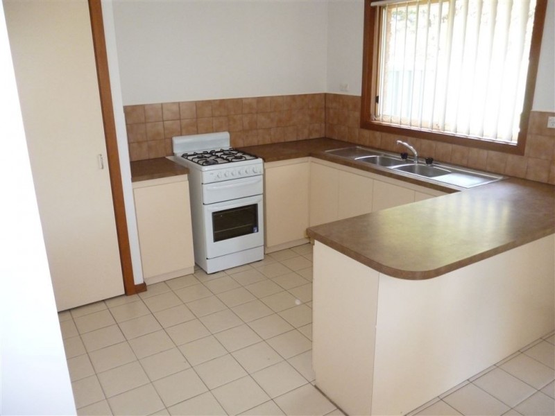 3/73 Rosella Ave, Werribee VIC 3030