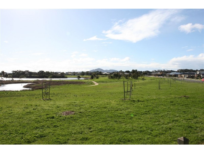 2/40 Benetti Drive, Lara VIC 3212