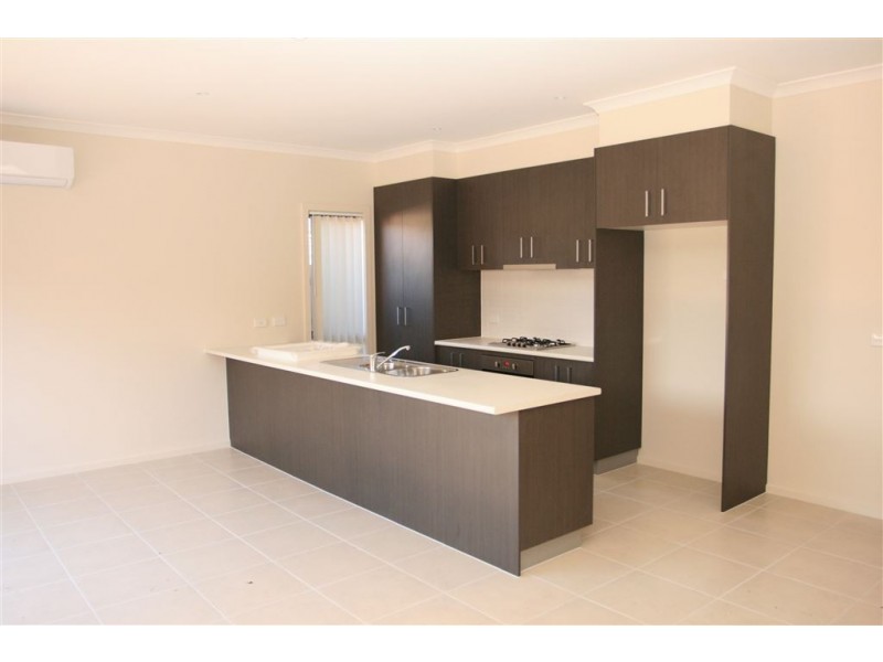 2/40 Benetti Drive, Lara VIC 3212