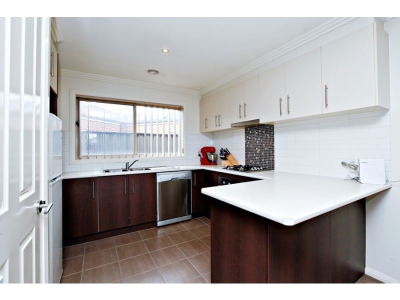 12 Vicky Court, Point Cook VIC 3030