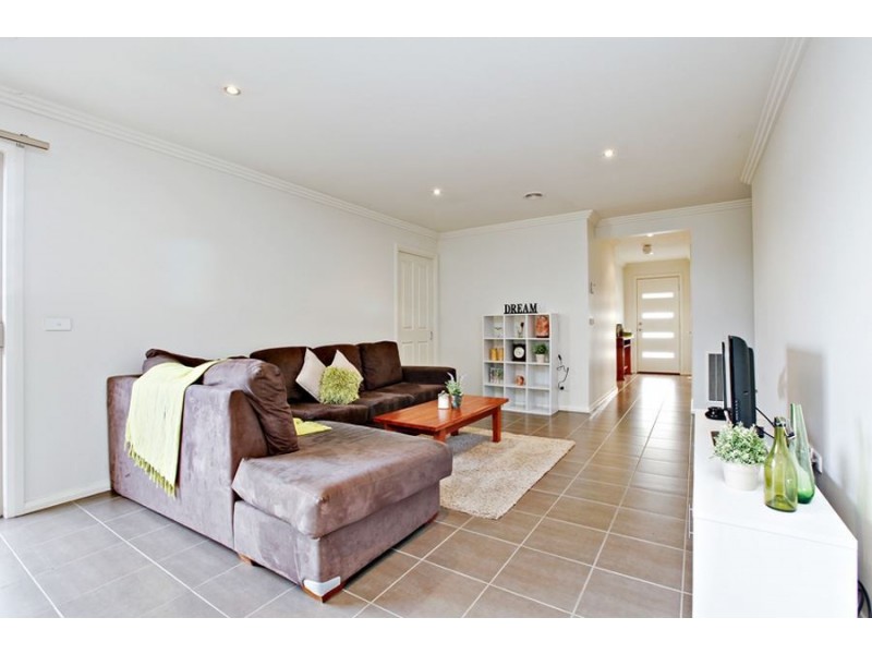 12 Vicky Court, Point Cook VIC 3030