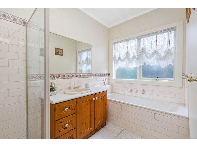 19 Bronte Court, Wyndham Vale VIC 3024