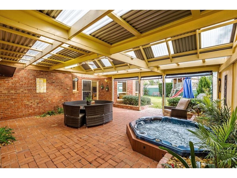 19 Bronte Court, Wyndham Vale VIC 3024