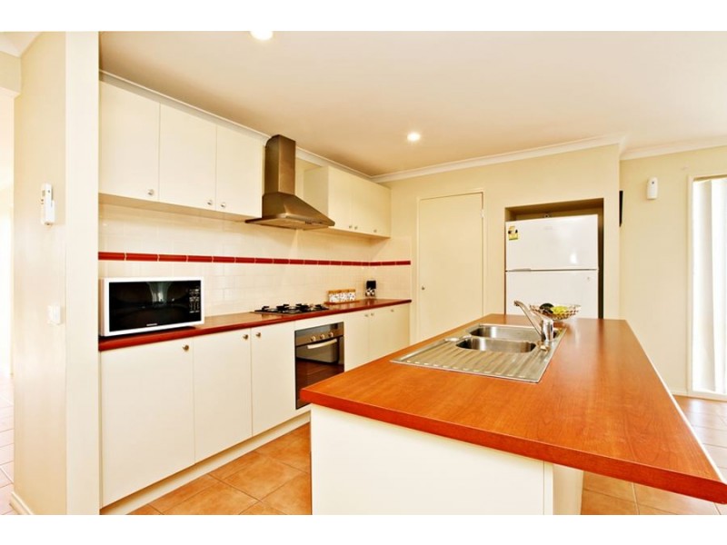 53 Papillon Parade, Tarneit VIC 3029