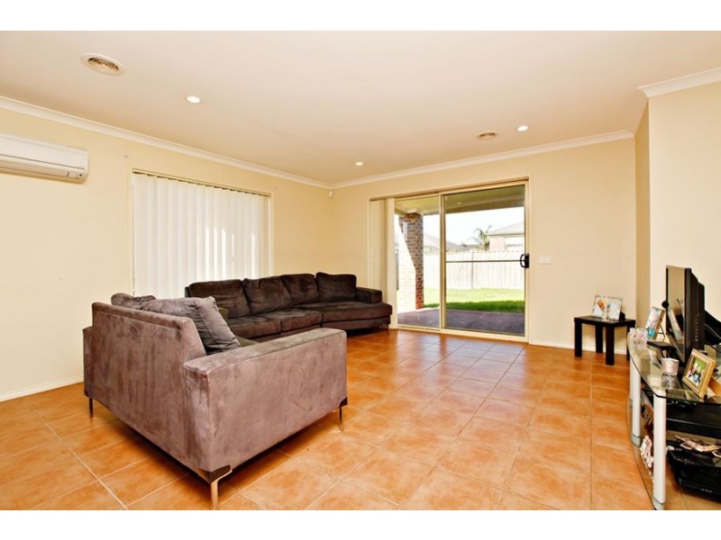 53 Papillon Parade, Tarneit VIC 3029