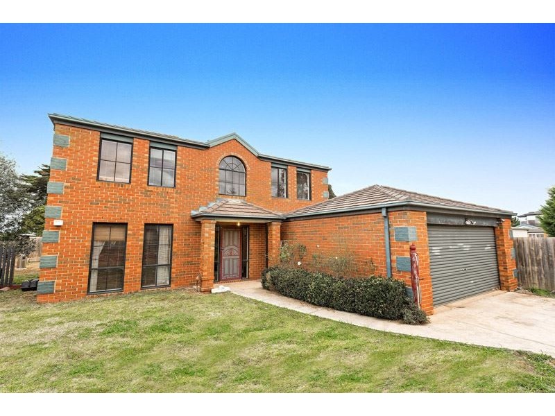 8 Dongala Drive, Werribee VIC 3030