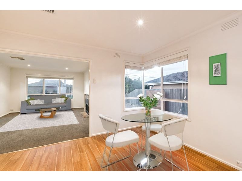 17 Moffatt Crescent, Hoppers Crossing VIC 3029