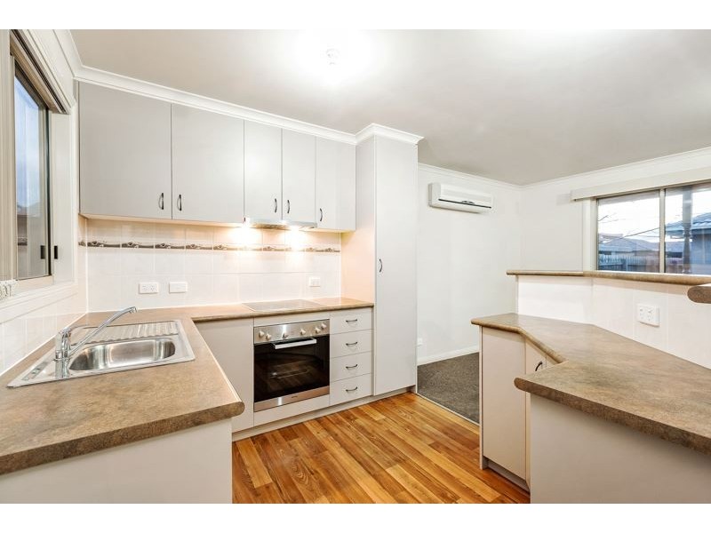 17 Moffatt Crescent, Hoppers Crossing VIC 3029