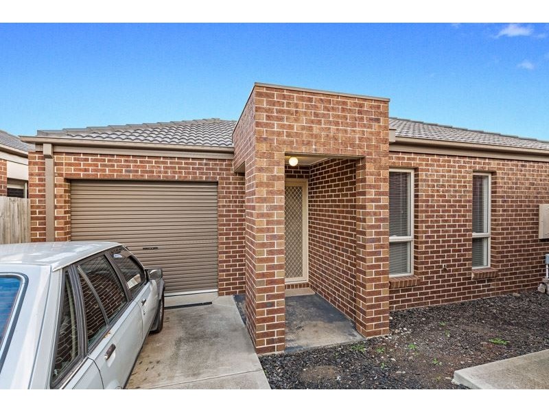 2/47 West Meadows Lane, Truganina VIC 3029