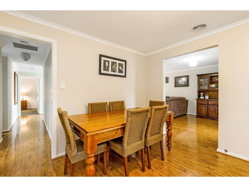 10 Alkira Close, Wyndham Vale VIC 3024