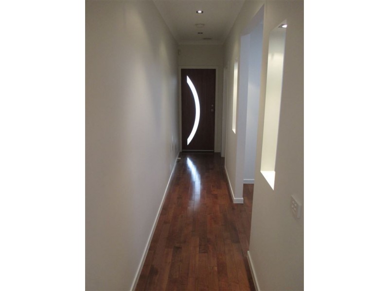 1/5 Greenleaf Circuit, Tarneit VIC 3029