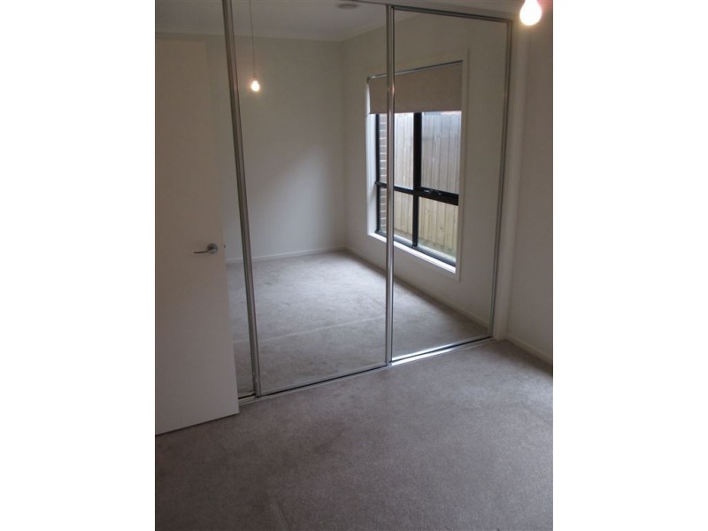 1/5 Greenleaf Circuit, Tarneit VIC 3029