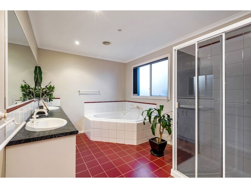 8 Lollipop Drive, Wyndham Vale VIC 3024