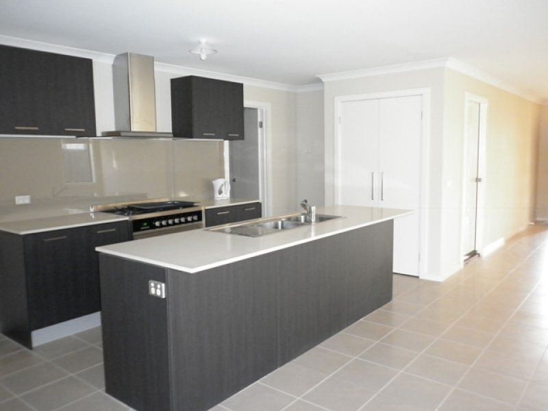 57 Nossal Drive, Point Cook VIC 3030