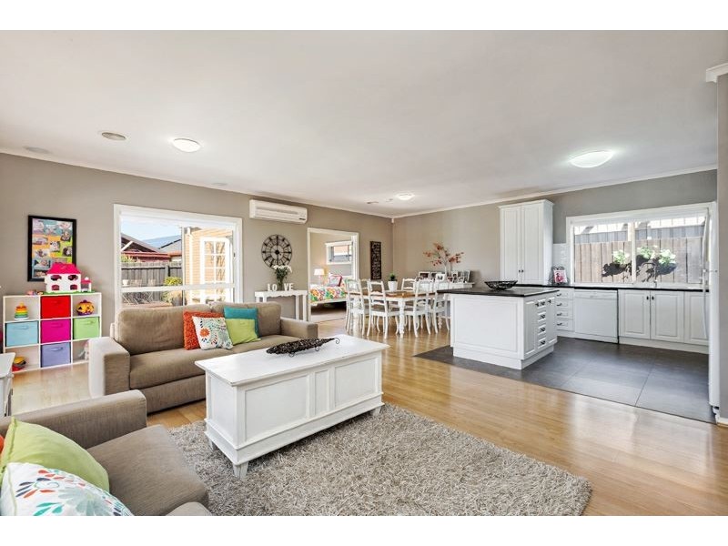 46 Thomas Carr Drive, Tarneit VIC 3029