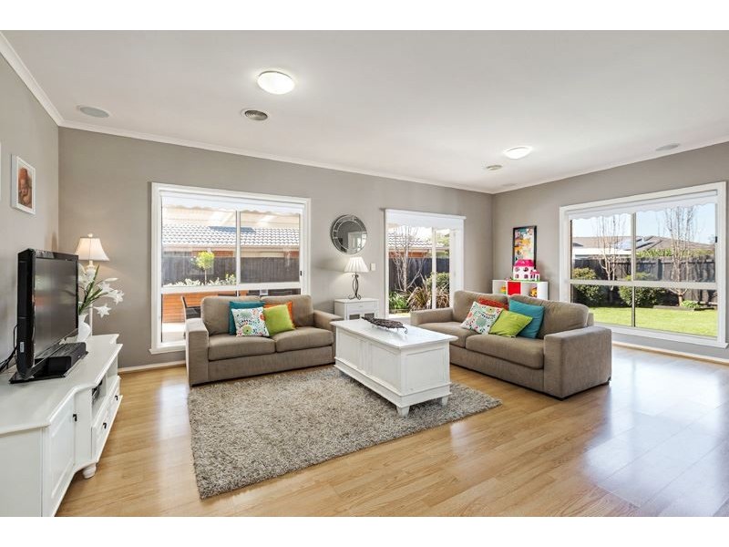 46 Thomas Carr Drive, Tarneit VIC 3029