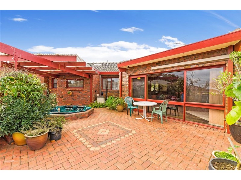 4 Anembo Court, Werribee VIC 3030