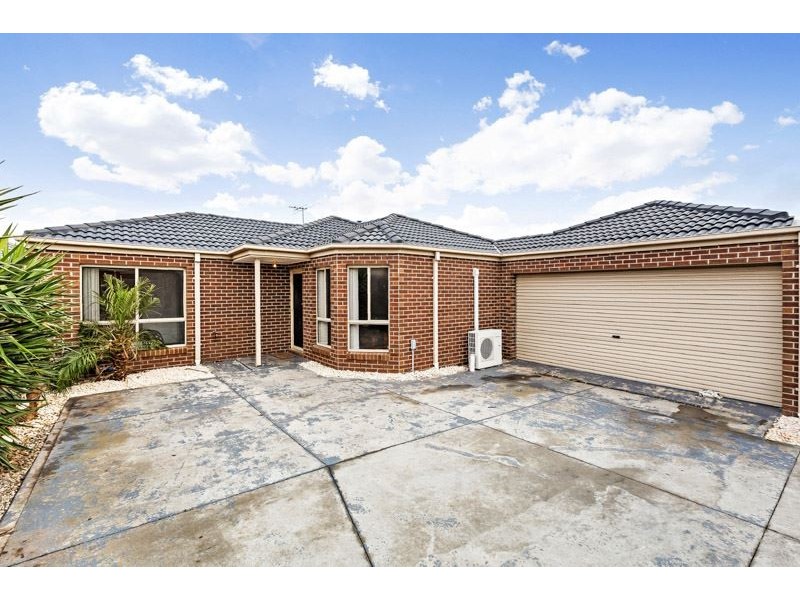 2/9 Swinburne Court, Truganina VIC 3029