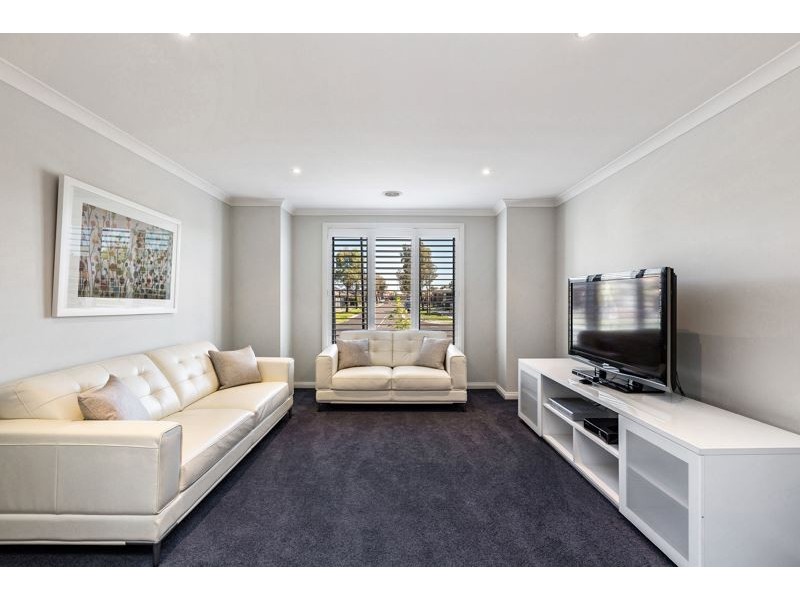 25 Inverell Parkway, Tarneit VIC 3029