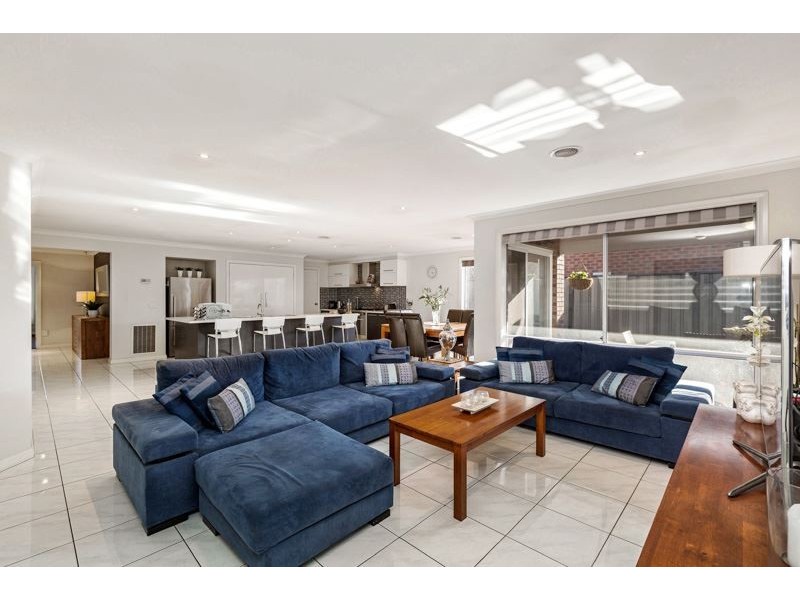 25 Inverell Parkway, Tarneit VIC 3029
