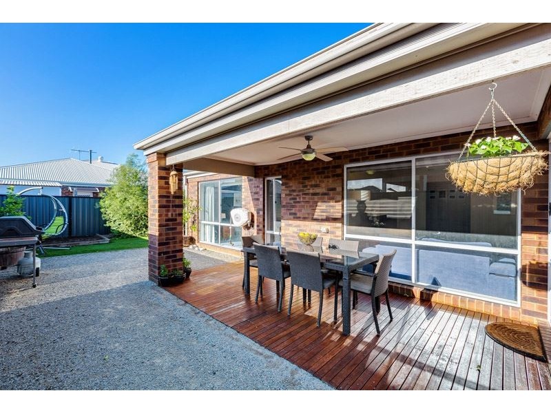 25 Inverell Parkway, Tarneit VIC 3029