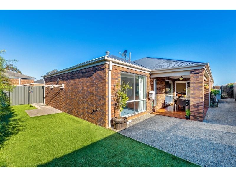 25 Inverell Parkway, Tarneit VIC 3029