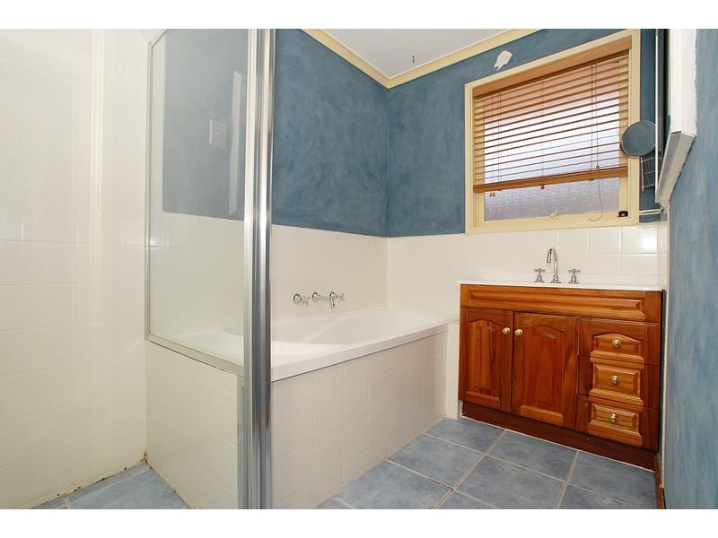 2 Nicklaus Drive, Hoppers Crossing VIC 3029