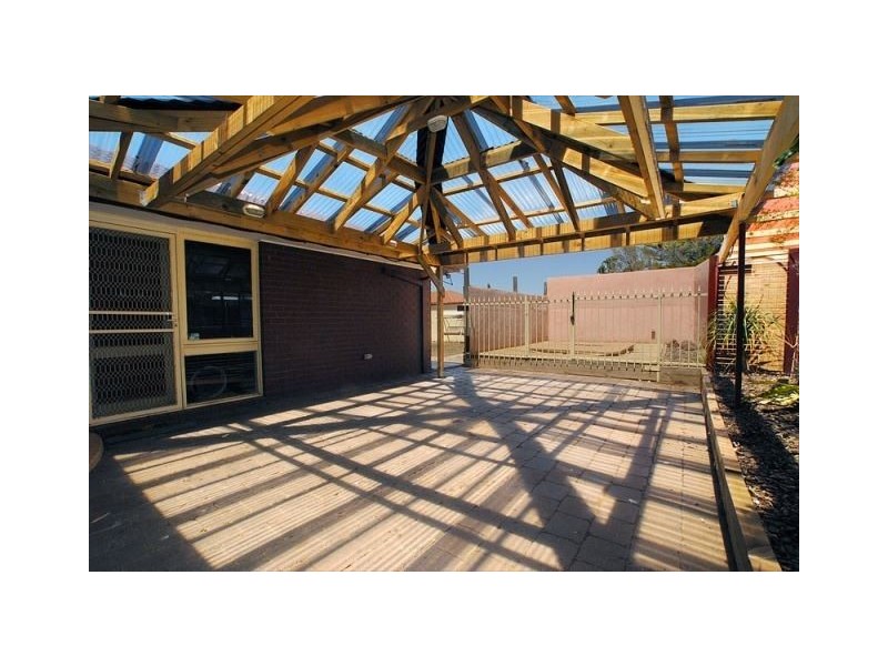 2 Nicklaus Drive, Hoppers Crossing VIC 3029