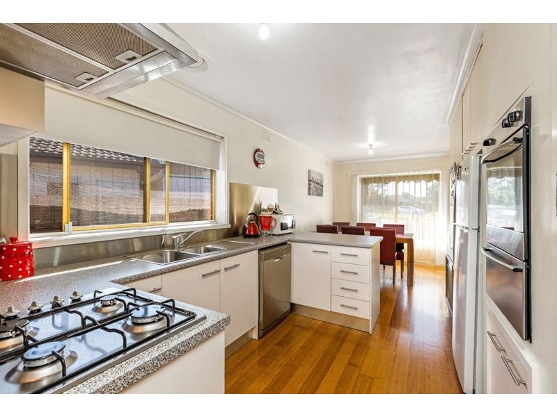 63 Heaths Road, Hoppers Crossing VIC 3029