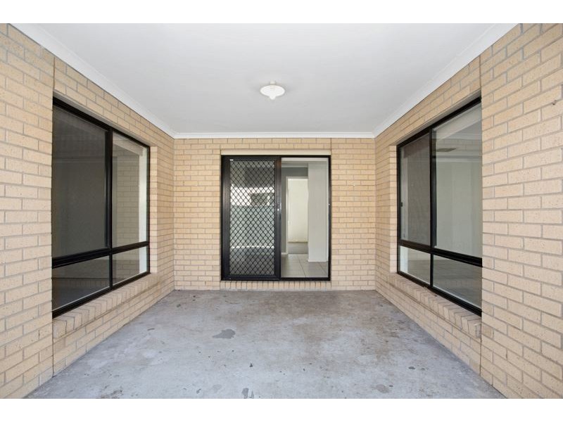 9 Woburn Crescent, Wyndham Vale VIC 3024