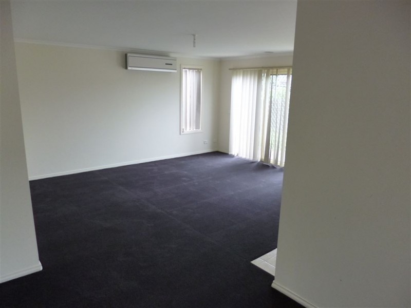 27 Egan Close, Werribee VIC 3030