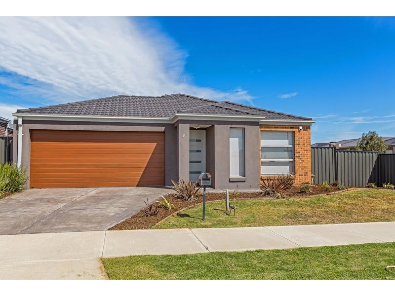 6 Regal Road, Point Cook VIC 3030