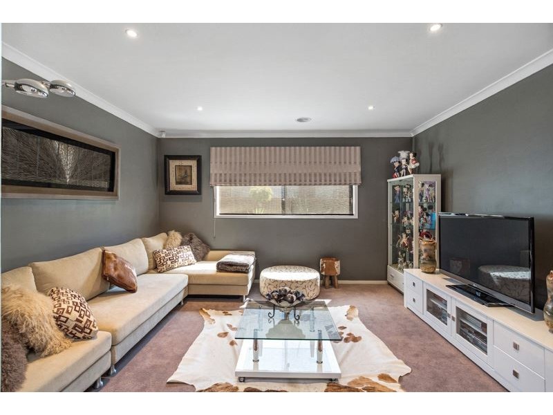 9 Serene St, Tarneit VIC 3029