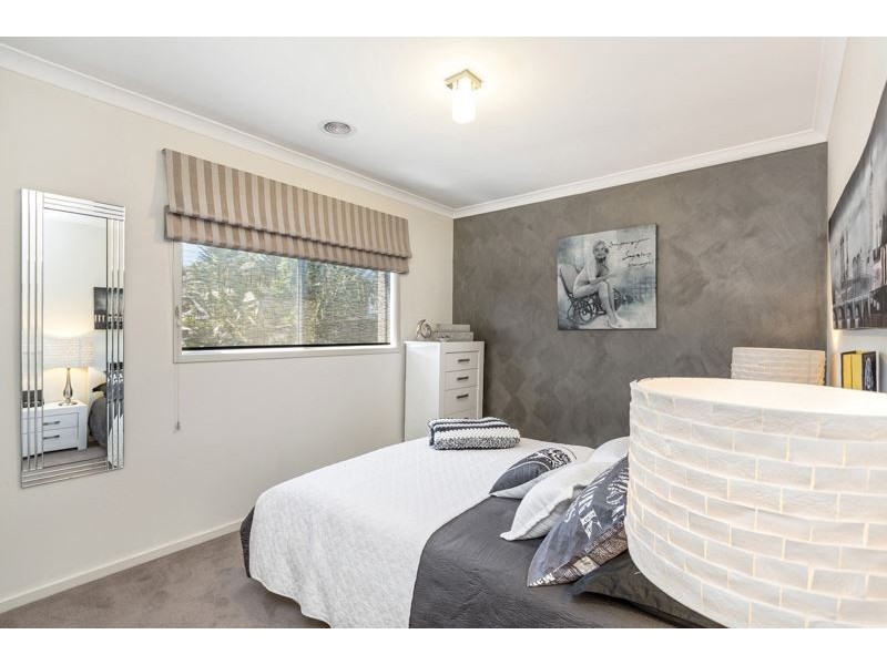 9 Serene St, Tarneit VIC 3029