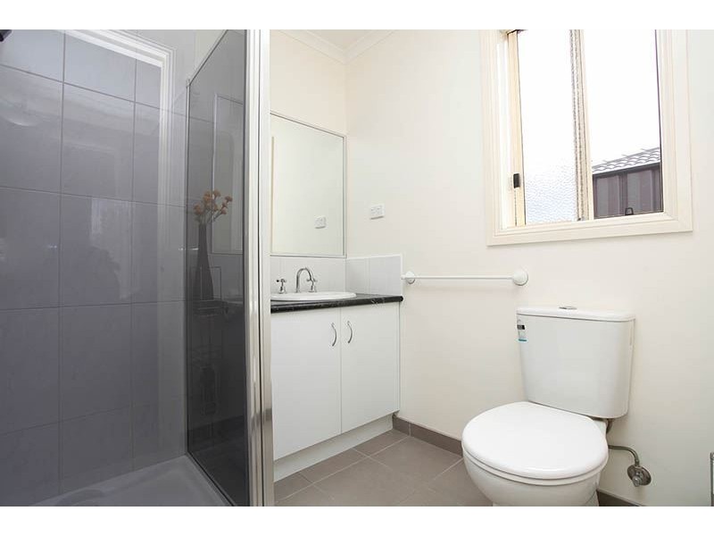 4 Opperman Place, Point Cook VIC 3030