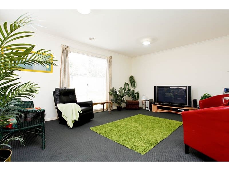 4 Opperman Place, Point Cook VIC 3030