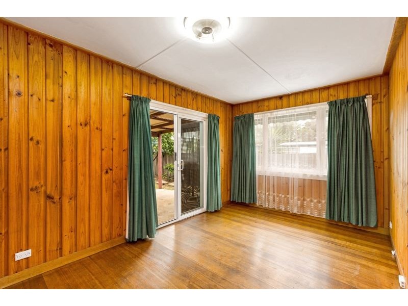 10 Balmoral Street, Laverton VIC 3028