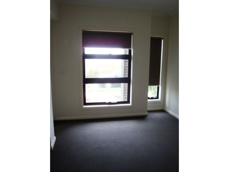 1/70 Westmeadows Lane, Truganina VIC 3029