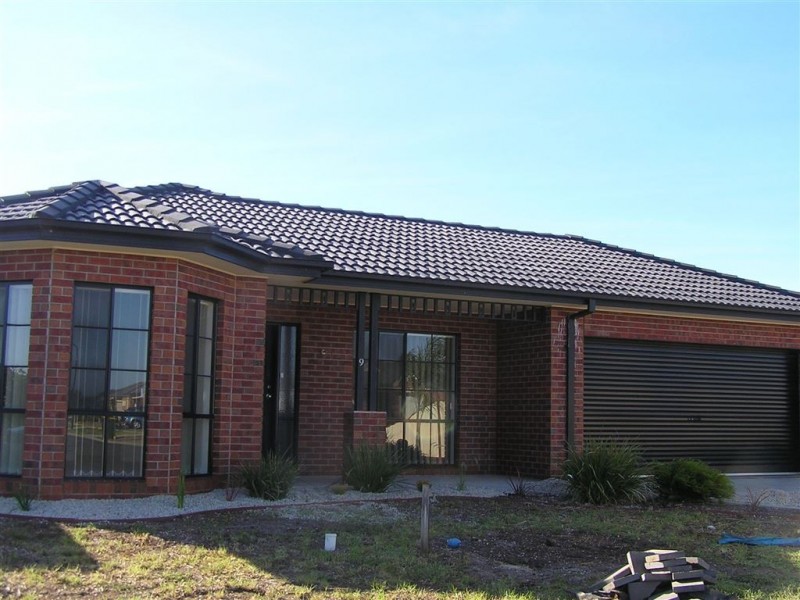 9 Shakespeare Grove, Truganina VIC 3029