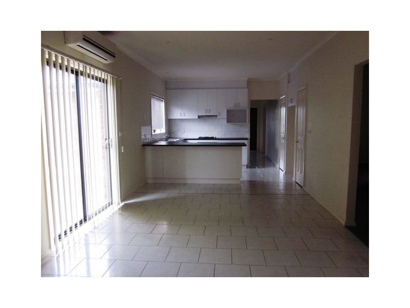 9 Shakespeare Grove, Truganina VIC 3029