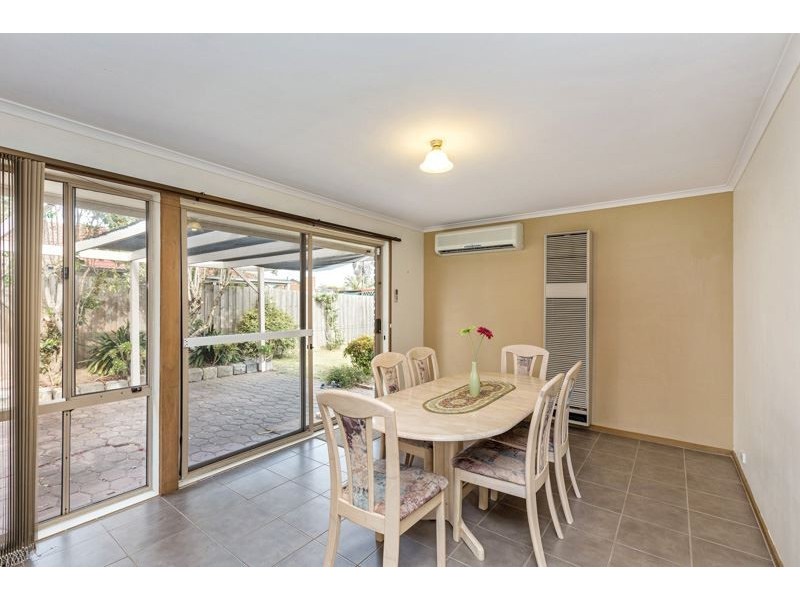 27 Swan Street, Werribee VIC 3030
