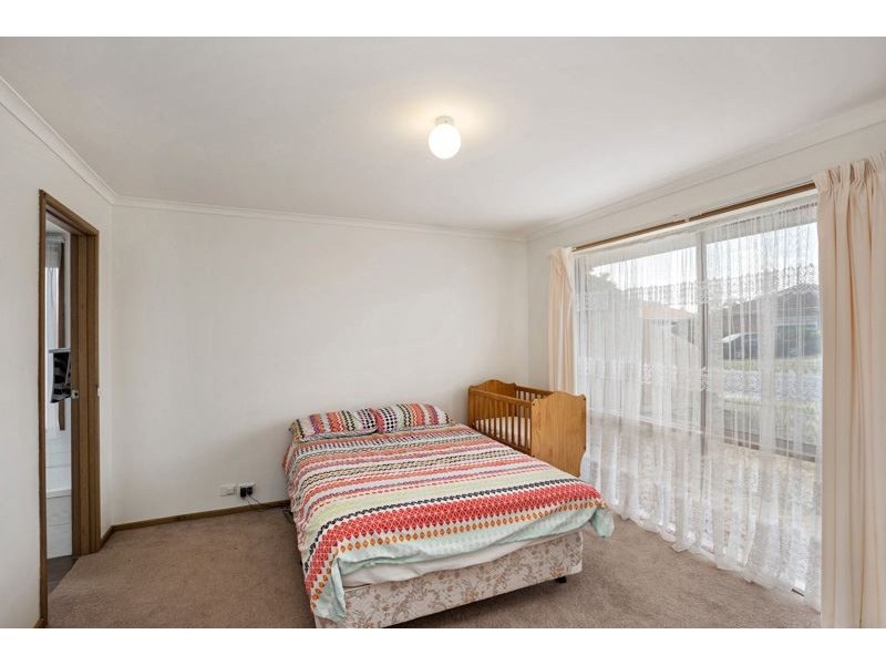 27 Swan Street, Werribee VIC 3030