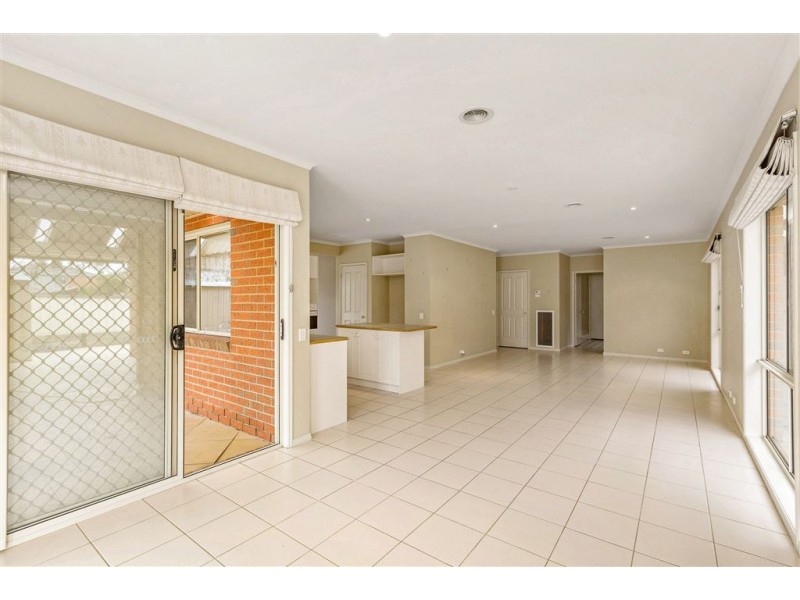 2 Gleneagles Avenue, Tarneit VIC 3029