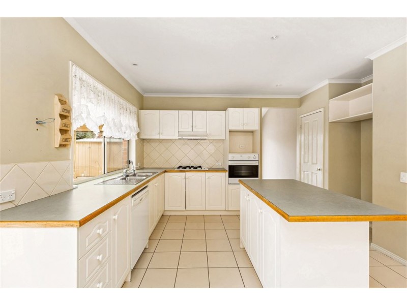 2 Gleneagles Avenue, Tarneit VIC 3029