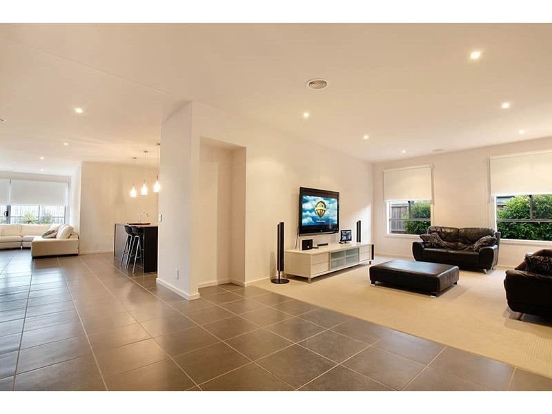 27 Butterfly Boulevard, Tarneit VIC 3029