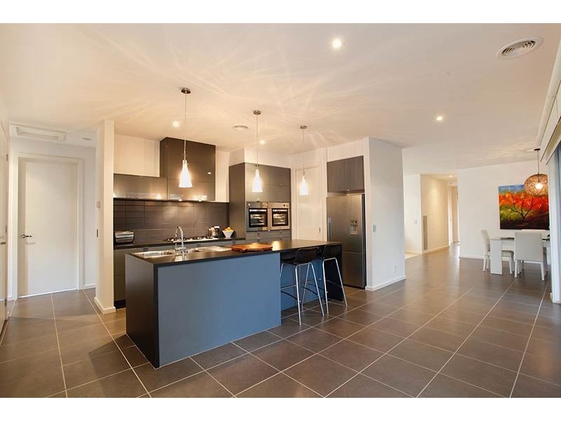 27 Butterfly Boulevard, Tarneit VIC 3029