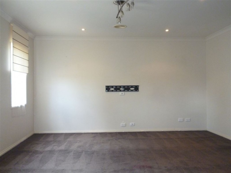 251 Sayers Road, Hoppers Crossing VIC 3029